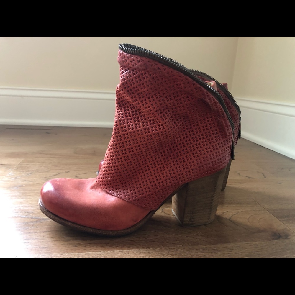 Free People A.S.98 leather boots booties nwot 7